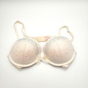 Victoria's Secrete Dream Angles Push Up Bra 36b